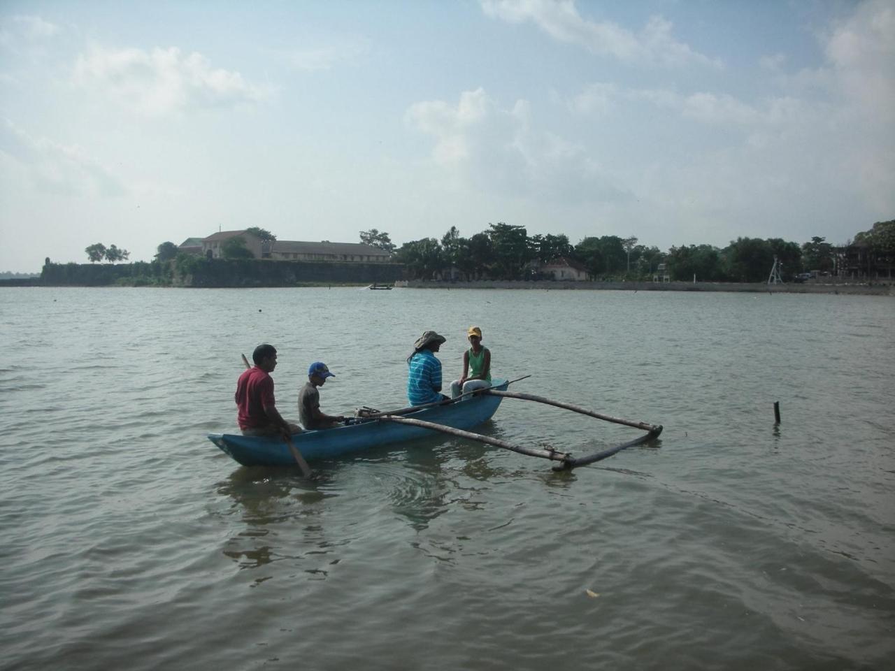 15Lmd Villa In Front Of The Lagoon Batticaloa Exterior foto